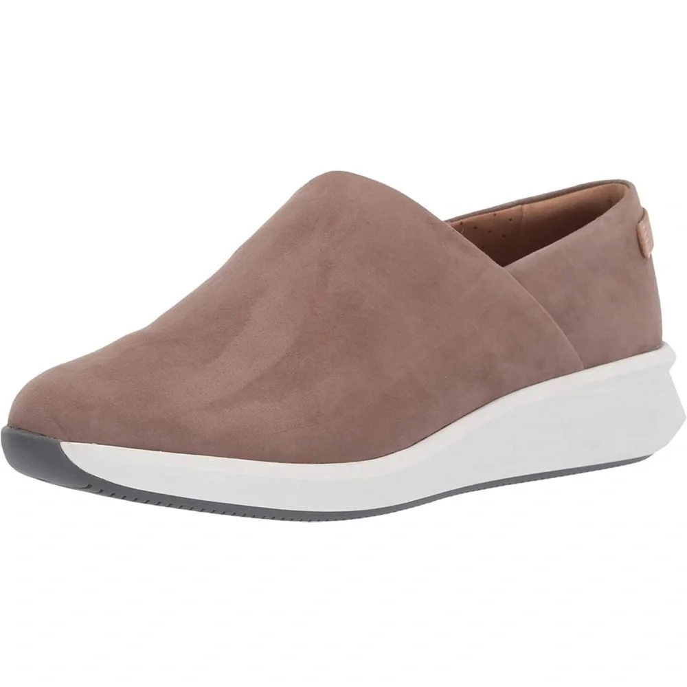 Clarks Womens Un Rio Rise Loafer, Pebble Suede, Slip On Sneaker, Size 8.5